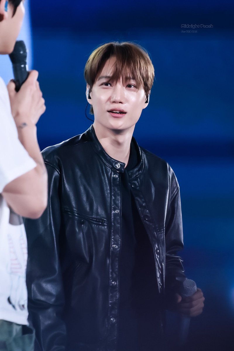 Midnight Peach tweet media