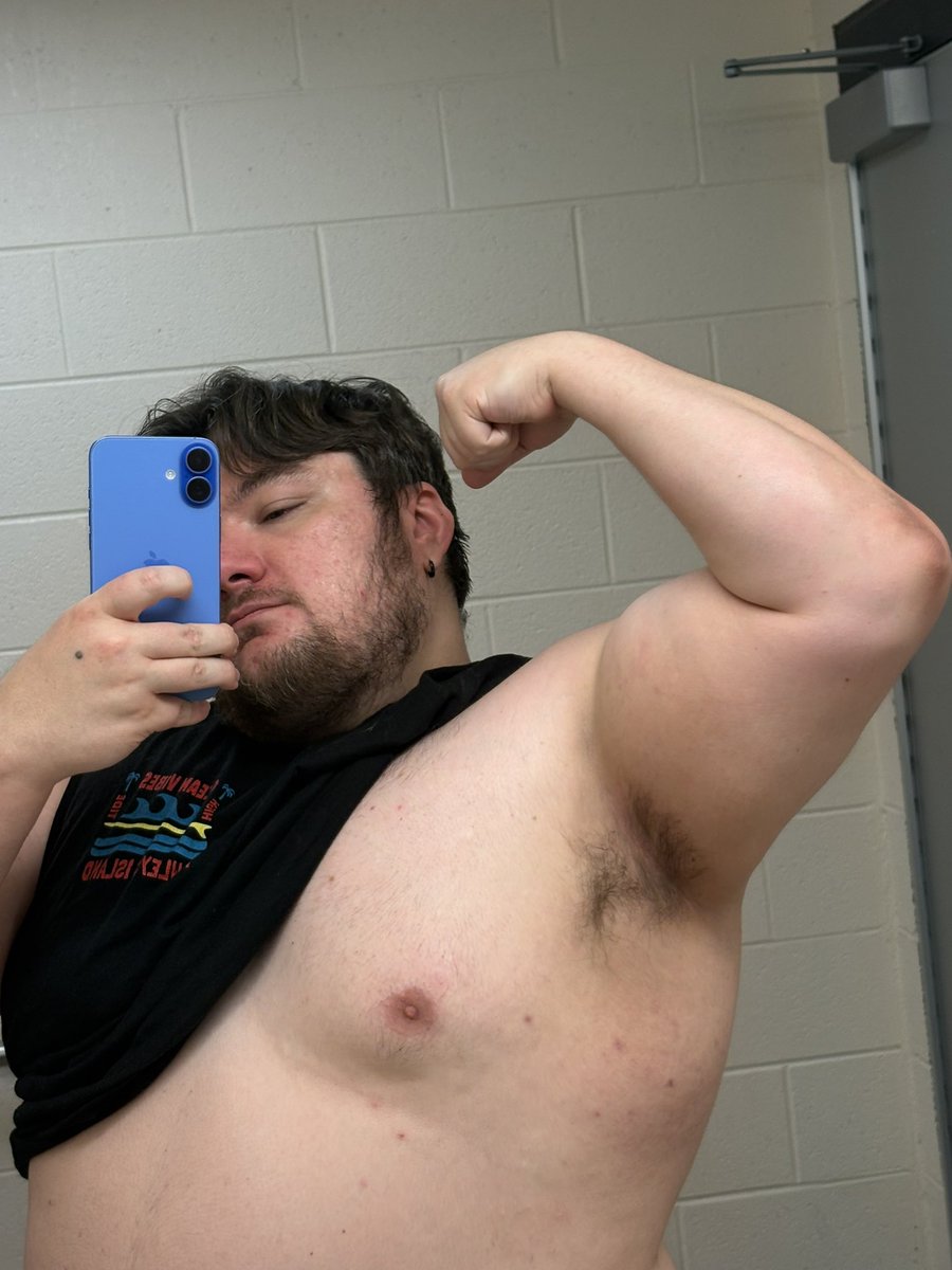 Troy 🍉 tweet media