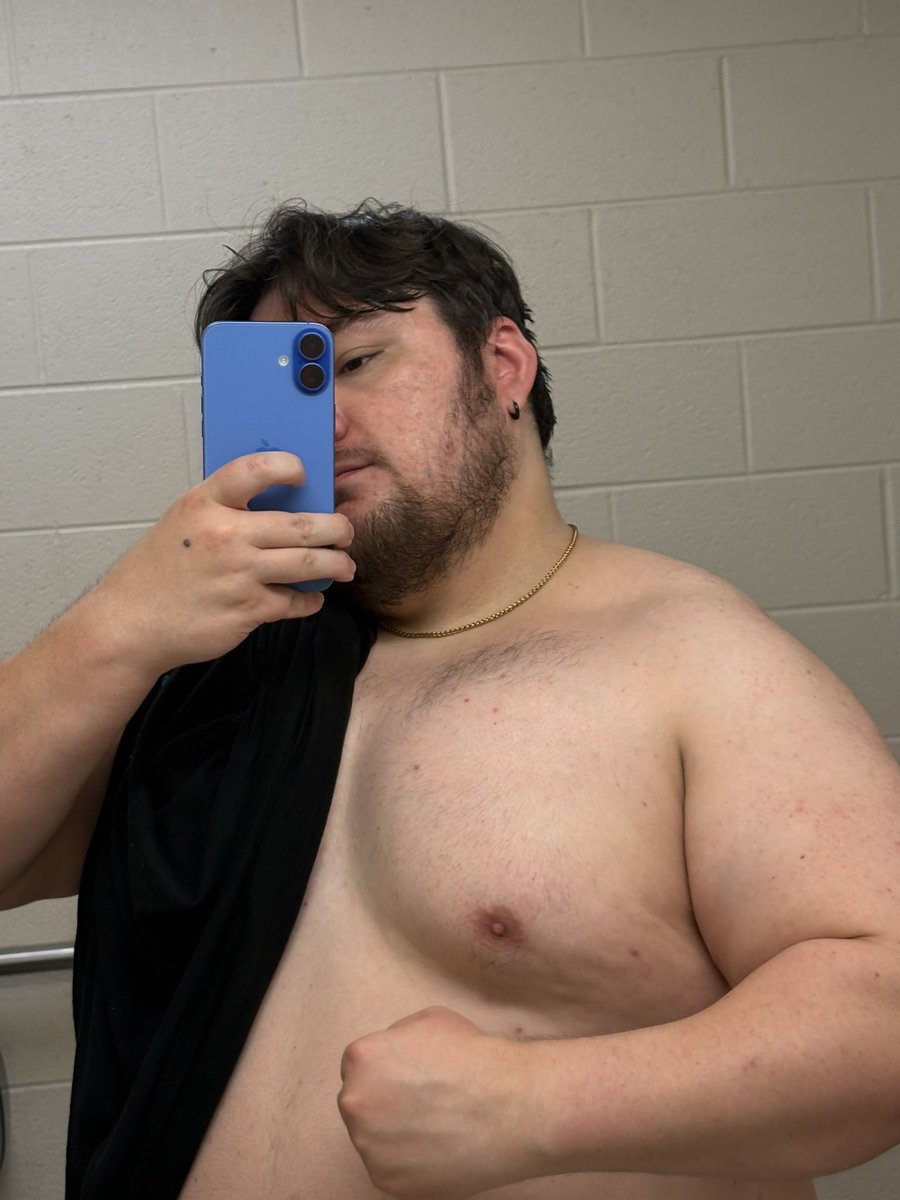 Troy 🍉 tweet media