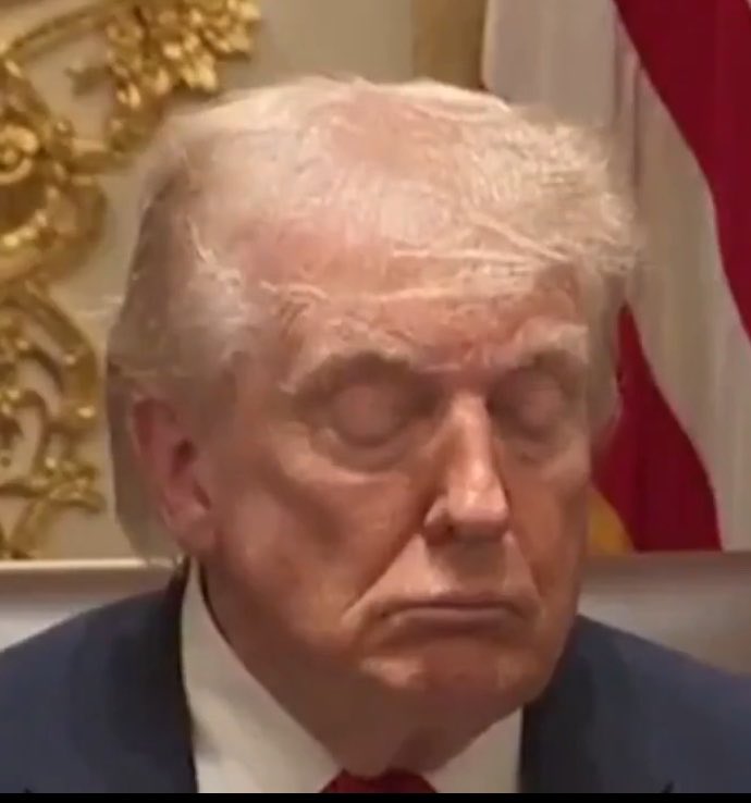 °หึ° tweet media