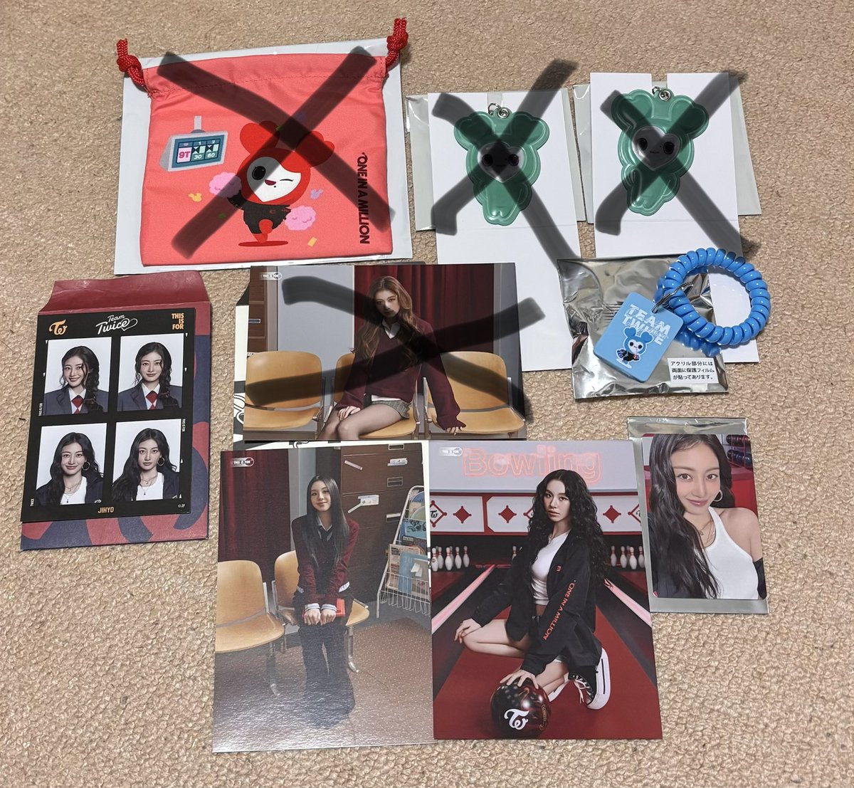 TWICE 交換
譲▶画像

求▷証明写真〖ダヒョン〗
       キーリング〖ジヒョ〗 特典〖ツウィ〗
        ラントレ〖ダヒョン、ジヒョ〗

郵送での交換でお願いします