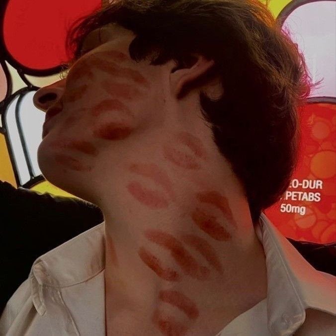 ana is baking cookies… tweet media