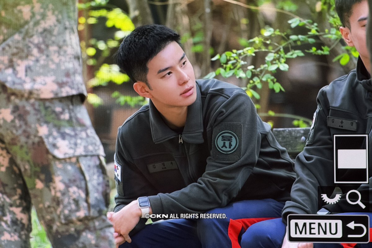 coolkidnight tweet media