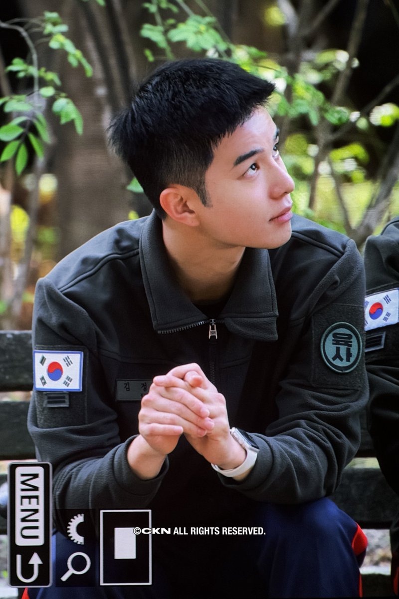 coolkidnight tweet media