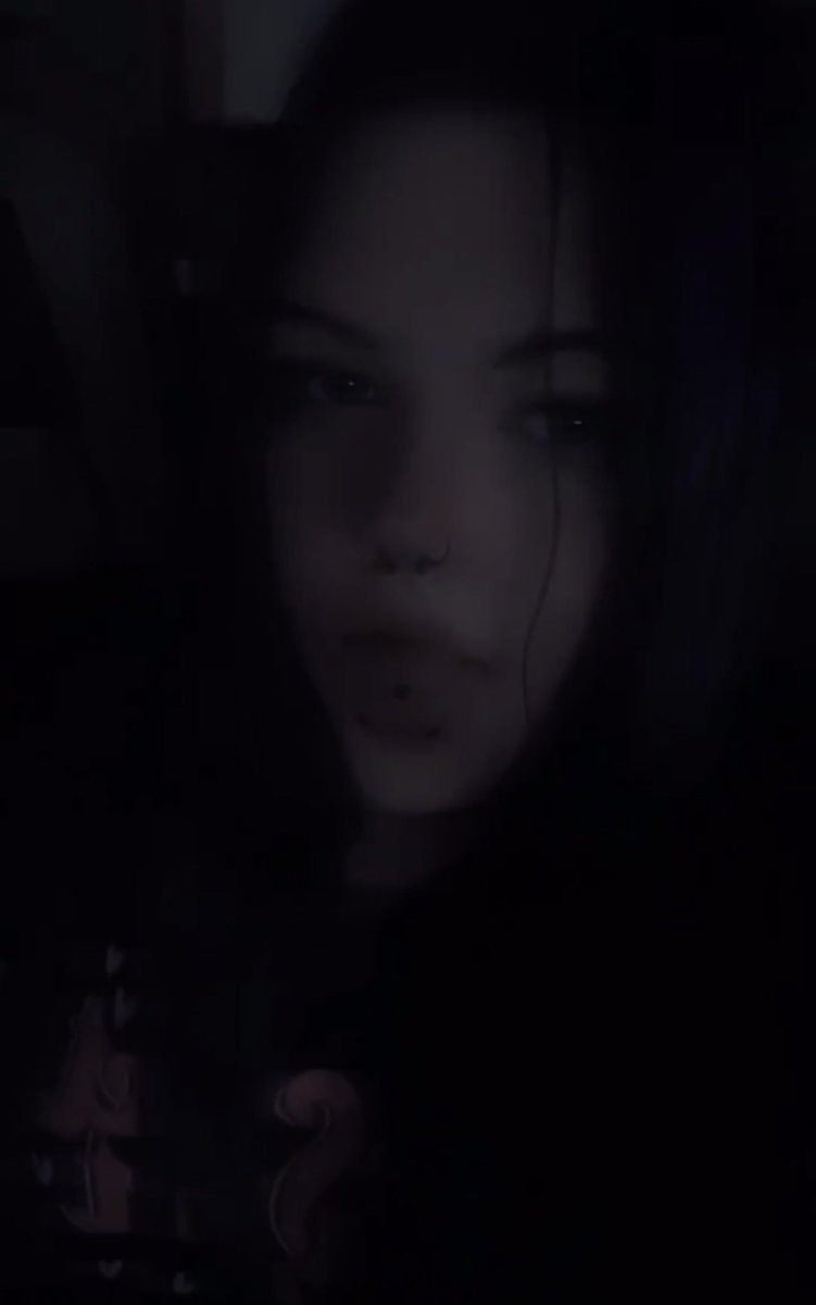 Princess Felicity | Findom 🔪🖤 tweet media