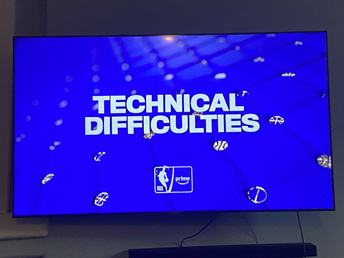 bobv777's tweet image. #Technicaldifficulties #NBA #prime #primeTV #hornets #Charlotte Hornets #Charlotte #Miami #lemeloball #outages -are you kidding me?