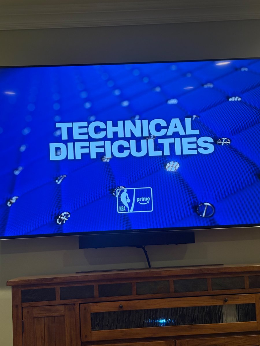 bye7272's tweet photo. @NBAonPrime @PrimeVideo Wtf happened? We couldnt see! IN OVERTIME. Disgraceful. https://t.co/yeEnROL6Gv