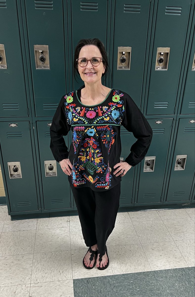 Administrator Spirit Week #FiestaTuesday 🪅 #WhatABlessing 🙏🏼#NorthsideUnstoppable 💪🏼#SkyhawkPride 💙💚#Thirty_Two_rrific_Years 
🥉🥈#TeachYourHeartOut ❤️ #VHawks 🪽 #imsogladwehadthistimetogether 👂🏼#mimiandcompany 💋