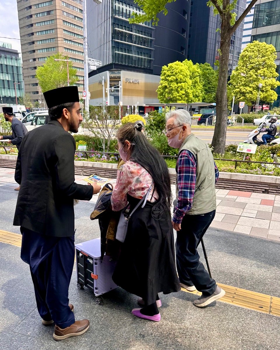 Ahmadiyya Muslim Community Japan tweet media