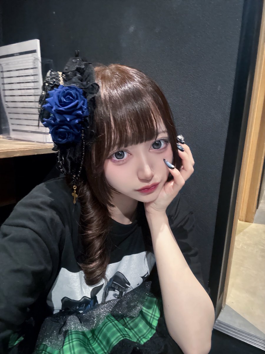 月森(つきもり)エナ tweet media