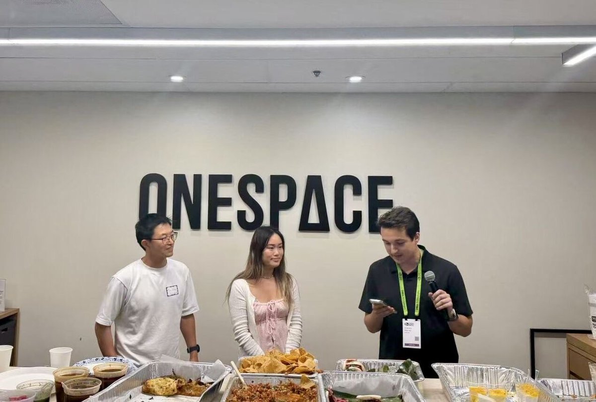 oceanveo's tweet photo. At NVIDIA GTC two weeks ago, we co-hosted our first Data Infra for Embodied AI Happy Hour with Neural Motion.
We brought together 200+ founders, researchers, engineers, and investors across robotics and AI for thoughtful conversations on one of the field’s most important challenges: data infrastructure.
The takeaway was clear: from real-world data collection to structured annotation and evaluation, better embodied AI starts with better data.
Thanks to everyone who joined us and made the evening so impactful. If you’re building in embodied AI, we’d love to connect. 🤝
#NVIDIAGTC #EmbodiedAI #Robotics #AI