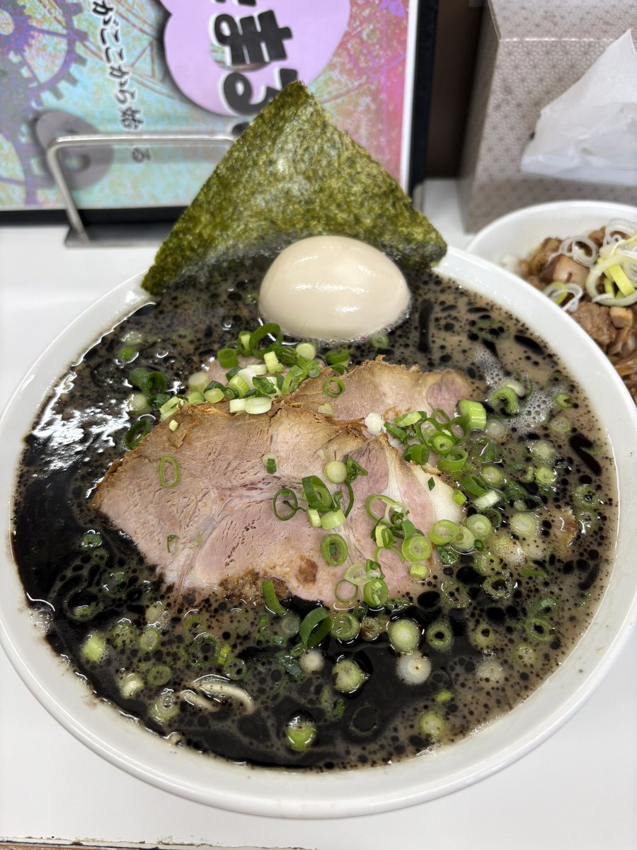 77TOMTHUNDER77's tweet photo. ぶたまるき https://t.co/fVnpaKqFuD