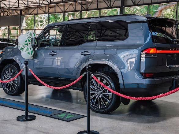 The Instigator tweet media