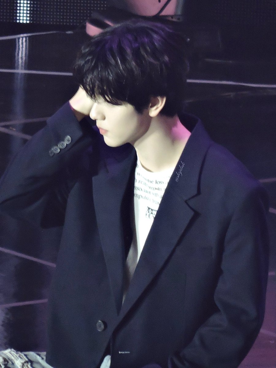 shrjdnk's tweet photo. 260413 🐰

#수빈 #SOOBIN 
#TXT #TOMORROW_X_TOGETHER https://t.co/wO3nEaPshH