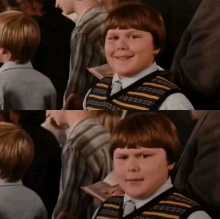 EmilyGoingCrazy's tweet image. Aldo leyendo los chats gays de lzu y qackity mientras intenta explorar: