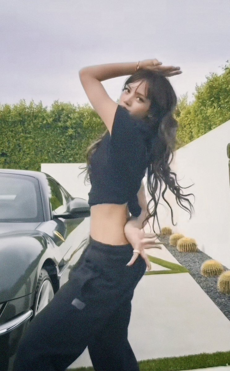 ♡LISA Fan✩ tweet media