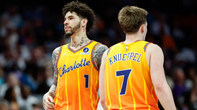 Carolinismo tweet media