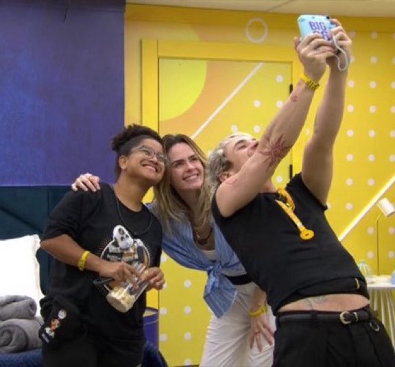 QG do POP tweet media