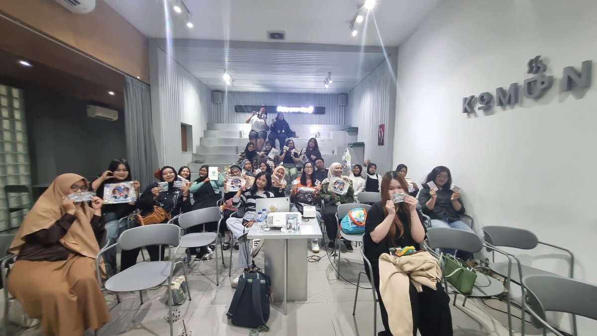 PondPhuwin Surabaya tweet media