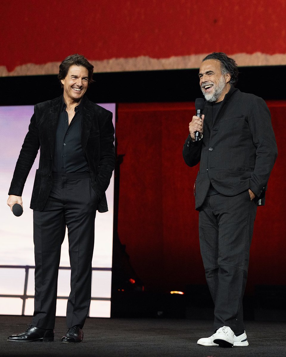 Tom Cruise tweet media