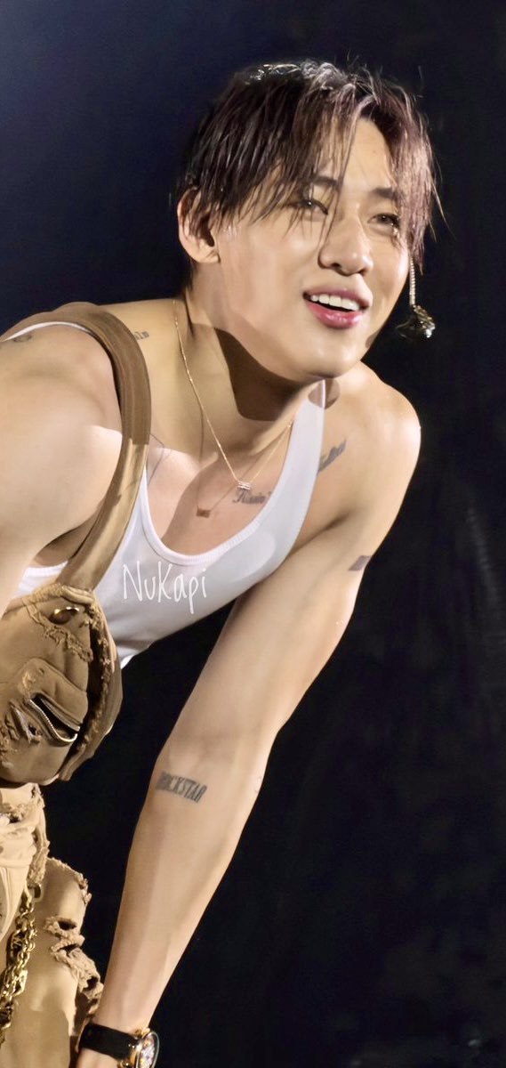 Double_N of BamBam💜 ∋∈ tweet media