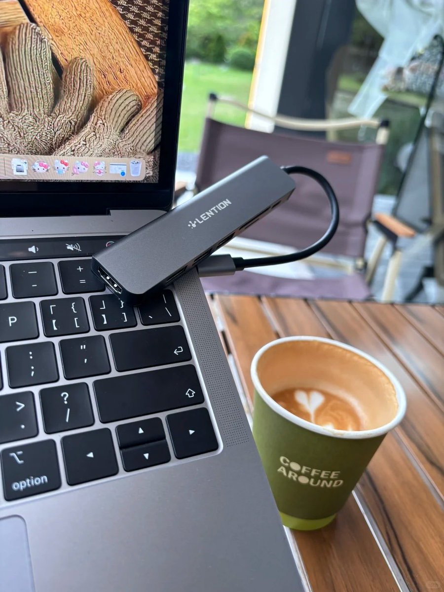 LentionOfficial's tweet image. One hub. Total power. ⚡
Charge at 100W, stream in 4K, transfer in seconds—your all-in-one USB-C upgrade for work &amp;amp; play. Plug in, level up. 🚀
👉 bit.ly/ce18-fb-hub

#USBC #USBCAdapter #USBCHub #LaptopAccessories #MacBookNeo