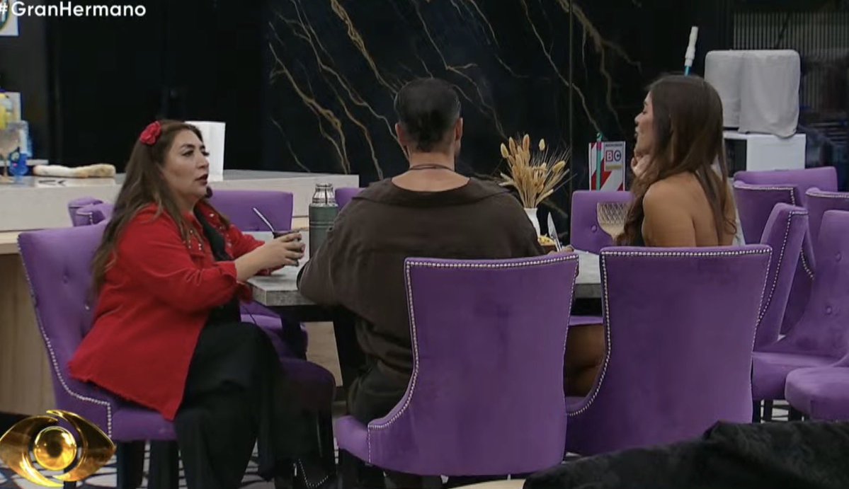 #GranHermano
JAJAJAJAJA LA PINCOYA ARRUINANDO EL MOMENTO CRINGE ENTRE EL PELADO DE FABIO Y LA TR0LA DE LUANA

LA PINCOYA ES LO MÁS GRANDE QUE HAY