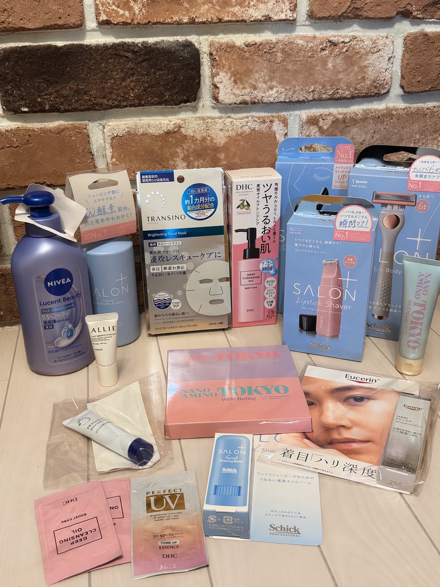 𝕄𝕠𝕟𝕚 tweet media