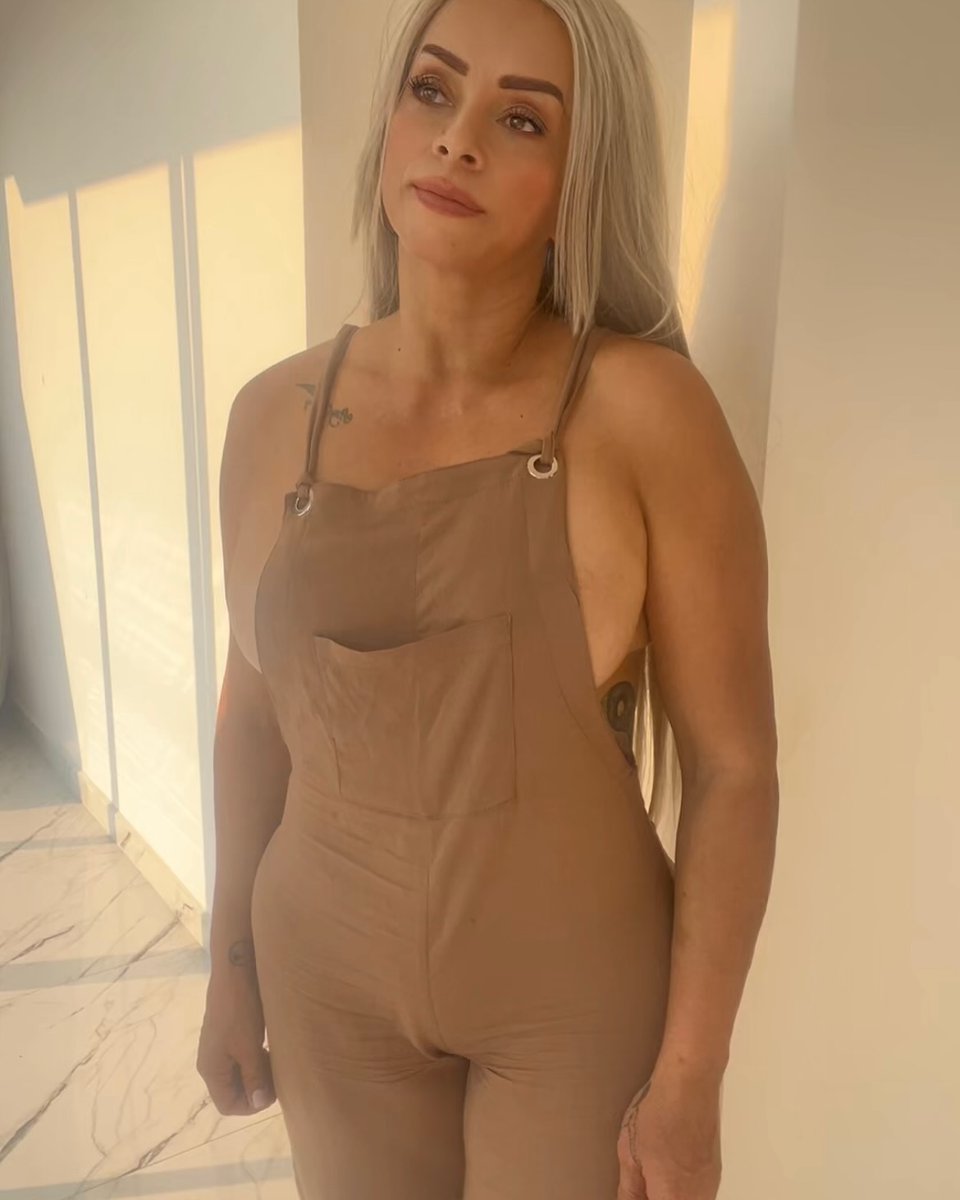 Latina MILF Juana tweet media
