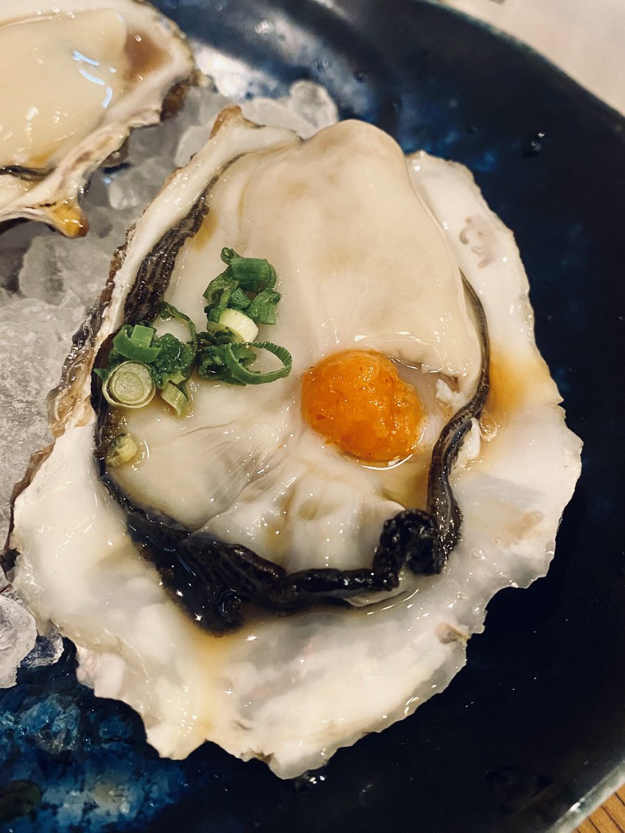 colorfulstaff's tweet image. 昨夜は大好きな素敵な方と🍻
そして大好物の生牡蠣…❤︎
しっかり心の洗濯できたので
今日もいい日にするぞー！
#カラフル な一日を🌈

#COLORful