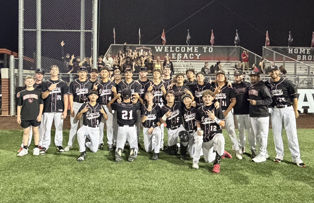 legacybaseball9's tweet photo. Broncos take down Lake Ridge 2-1 in an instant classic! For the 16th year in a row Bronco Baseball has clinched a spot in the Texas state playoffs! https://t.co/HKAkD66Ogj