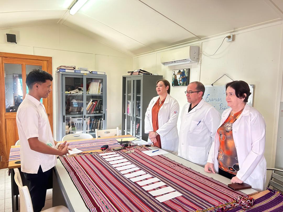 Se realiza examen práctico de Oftalmología, como parte del proceso de formación y evaluación de los profesionales de la salud, donde los educandos demuestran sus habilidades clínicas, destrezas técnicas y conocimientos adquiridos. #HNGV #BMCTL #ESM