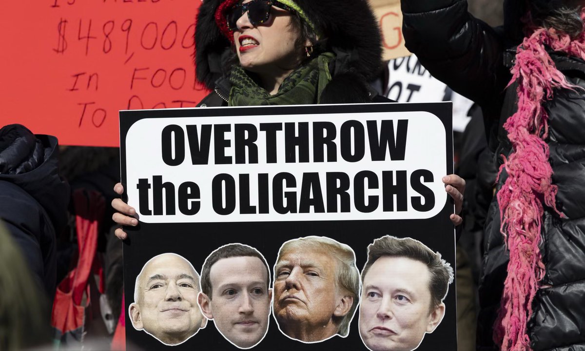 CaraMia200's tweet image. #USA’s looters are w/in borders!#Immigrants, scapegoatd by ghouls,
sucking wealth from public sector.Expose #neoliberalists owning politicians to secure deregulatn,privatisatn &amp;amp; free-market capitalism to plunder society. Trump,
Farage etc,use same advisors.#TaxTheRich #auspol #UK