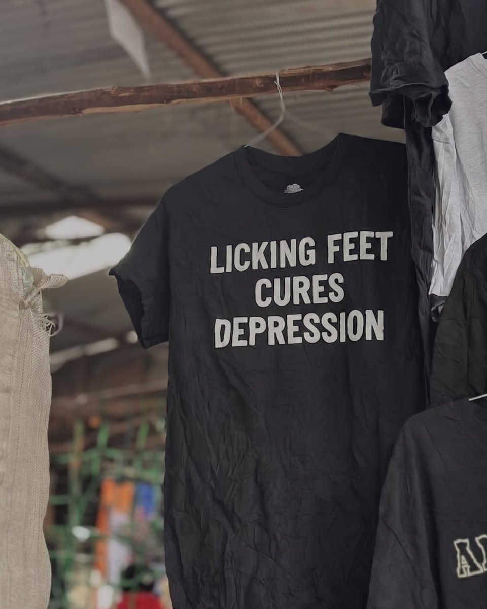 FeetFinder.com tweet media