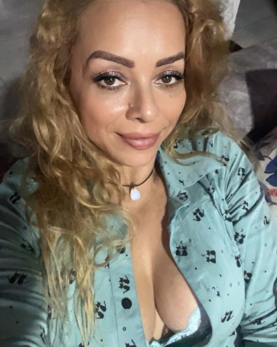 Latina MILF Juana tweet media