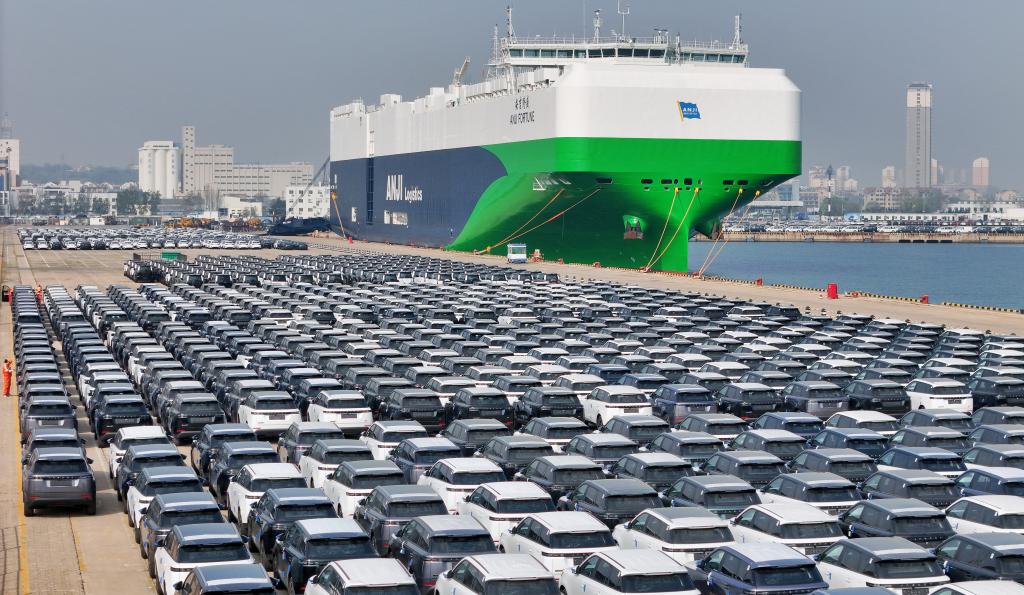 french_renmin's tweet image. Le commerce extérieur de la Chine a augmenté de 15% en glissement annuel au cours du premier trimestre de 2026, selon les données publiées mardi par l'Administration générale des douanes. #commerce