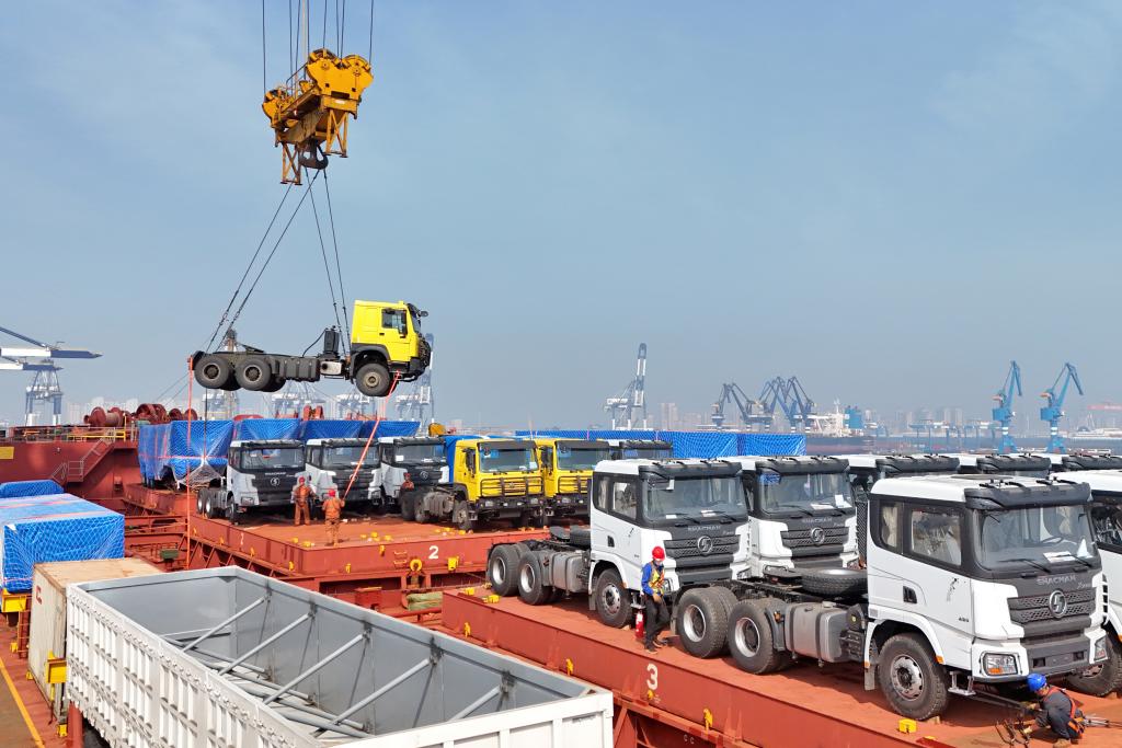 french_renmin's tweet image. Le commerce extérieur de la Chine a augmenté de 15% en glissement annuel au cours du premier trimestre de 2026, selon les données publiées mardi par l'Administration générale des douanes. #commerce