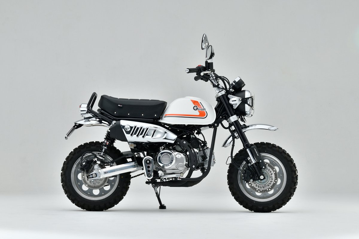 Gcraft_official's tweet photo. ～モンキー125 NRシート～

モーターサイクルショーでも人気だったNR（ネオレトロ）シートですが、今月末発売です！！

純正マフラーにもマッチしますので、オススメです🐒

（スチール製ダウンチューブは試作品です🔧） https://t.co/DVqZUxXqlD