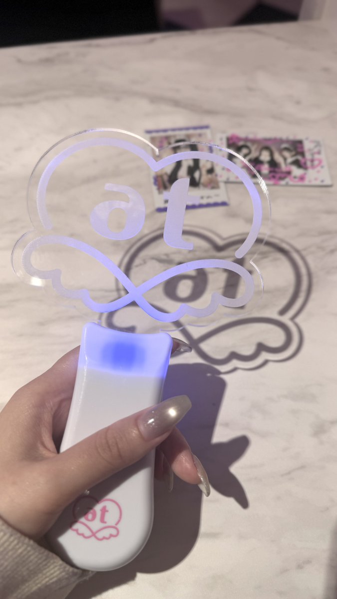 キキ© tweet media