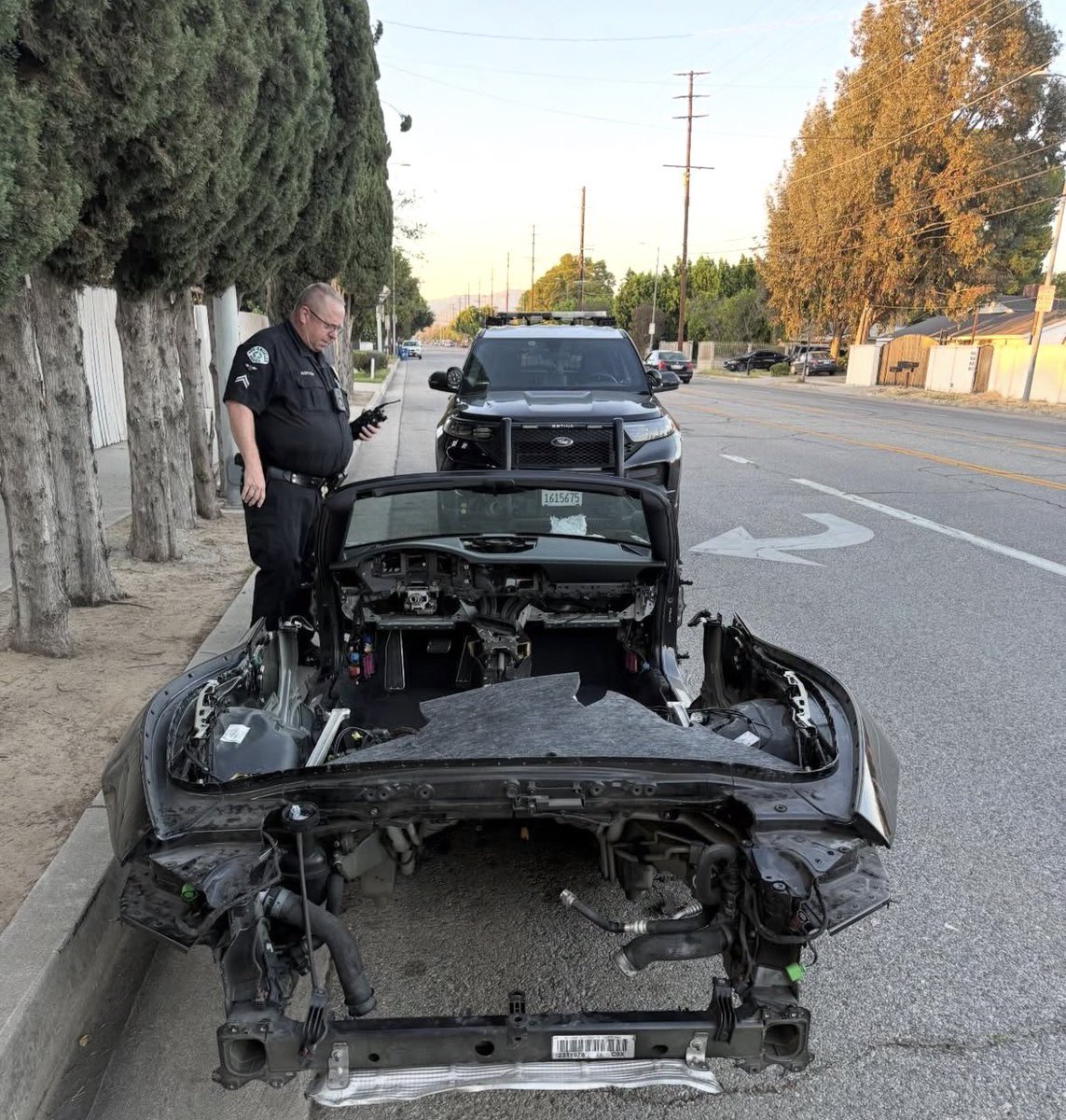 CodeThreeNews's tweet image. 💥#LosAngeles in a nut shell…This used to be a Porsche… 

📸lapdctd-IG