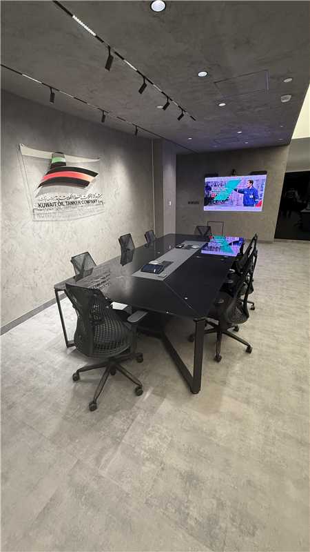 novastartech's tweet photo. Empowering KOTC Command Center with NovaStar Distributed Solution 🚢

In partnership with Huetech, NovaStar delivers a high-performance distributed visualization system for Kuwait Oil Tanker Company (KOTC), enabling efficient vessel monitoring and dispatching.

🔹 Solution Highlights:

ET4S-G for stable front-end signal access
Dual H5 controllers (Main & Backup) for system redundancy
50 encoding & decoding nodes for flexible signal distribution
Seamless integration across video wall and meeting pods

Built on KVM-over-IP architecture, the solution enables multi-layer visualization, cross-platform interaction, and real-time data control — ensuring reliable and intuitive operations in mission-critical environments ⚙️

#NovaStar #Huetech #KVM #ControlRoom #ETSeries #HSeries