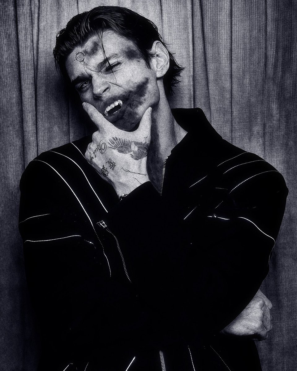 ᙃ ⳕ̤̀̈́̔͋̇̾̕ᙏł丅ꋪ𝗘̦̹̈́̓̏̇̀̈𝗦͟Ⲥ͟ᙀ ⚰︎ tweet media