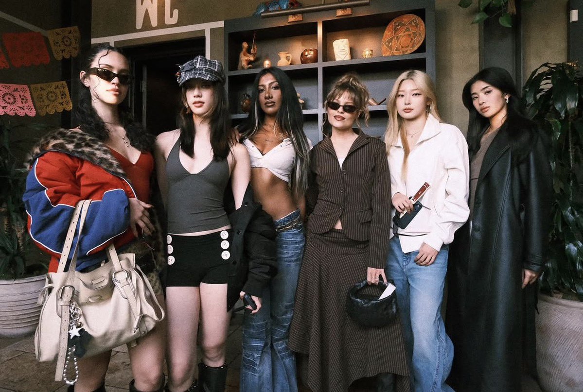 UpdateCharts tweet media