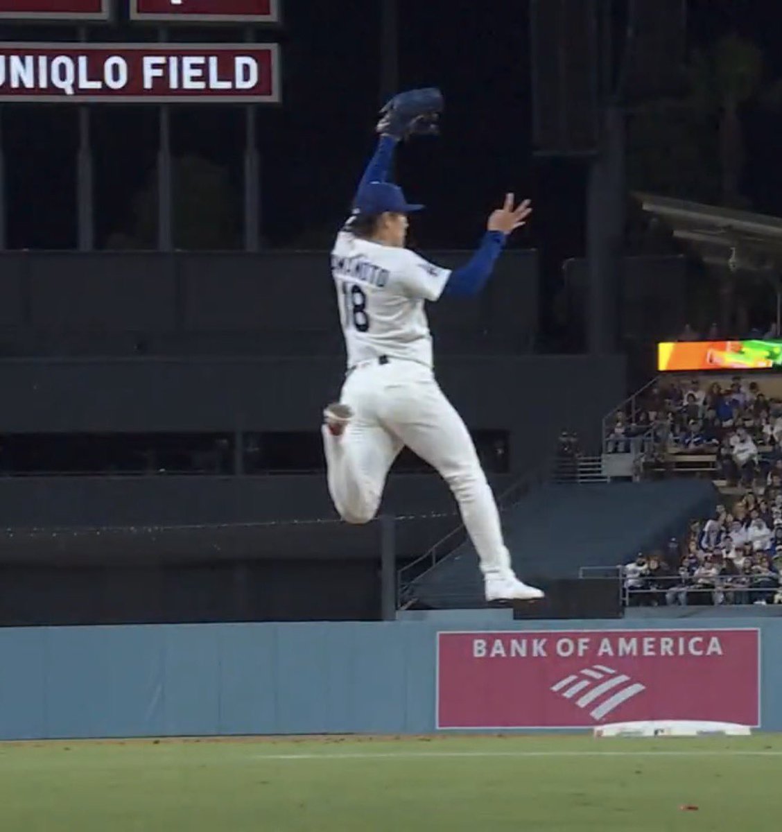 dodgernate's tweet photo. AIR YAMA https://t.co/SLAsXhDotH