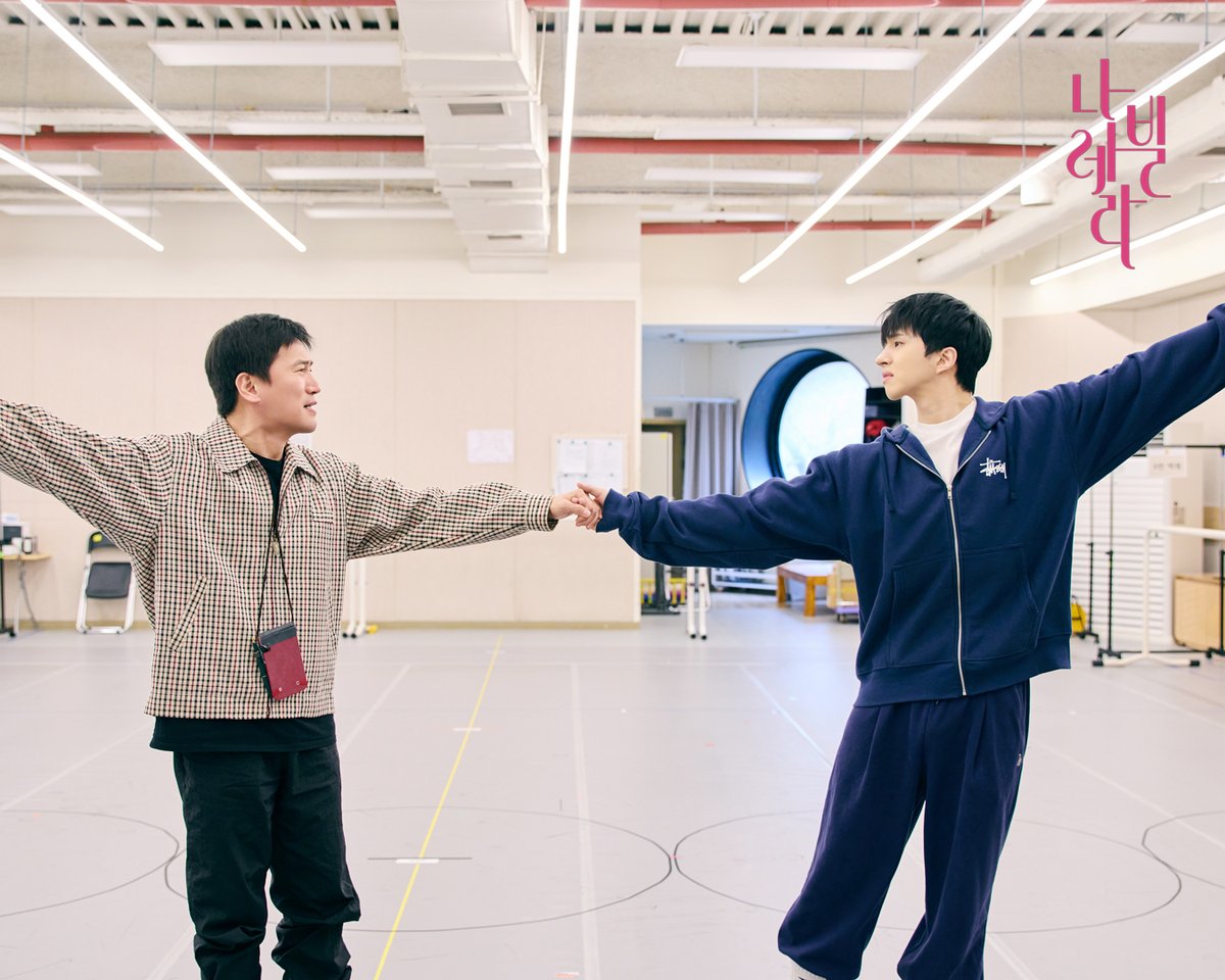 시코릿나잍 tweet media