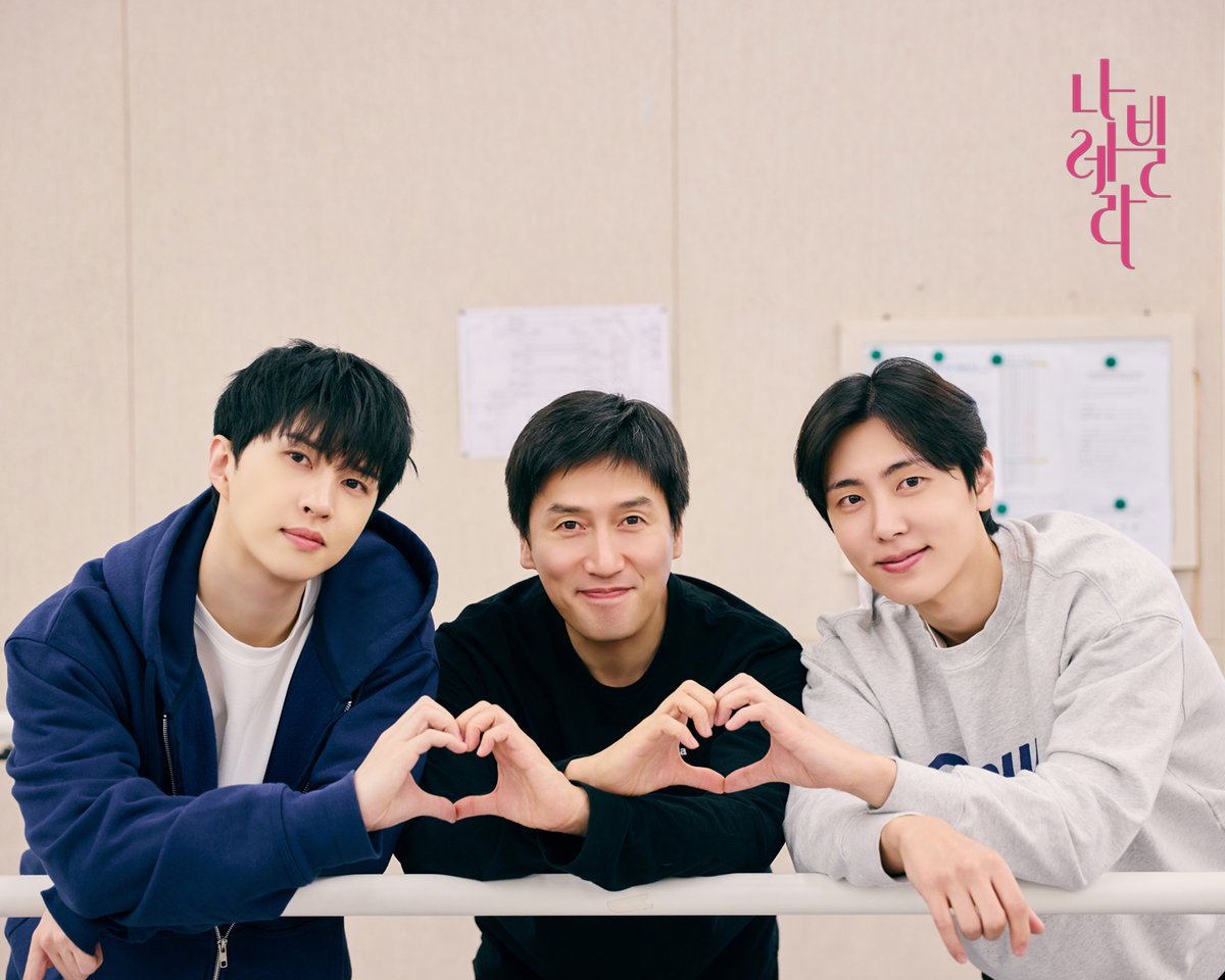 시코릿나잍 tweet media