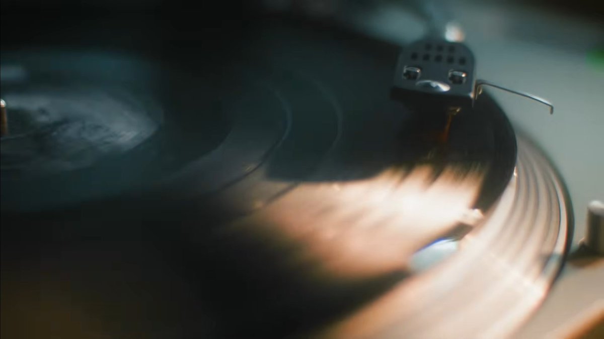 DEAD AND kat tweet media