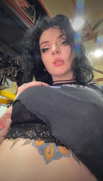 Ms Red tweet media