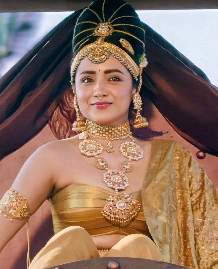 red_ragu's tweet image. #trisha #trishakrishnan #pbs #csk #rrvsrcb 
Endrum Ilamai