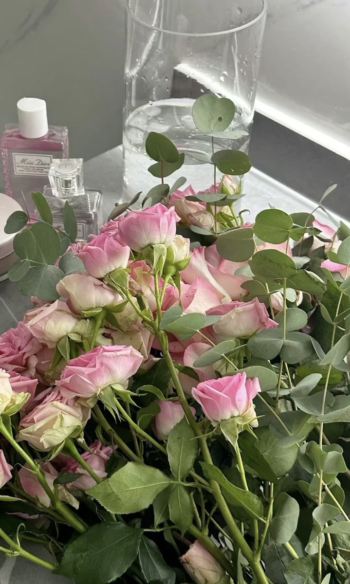 هـند الحـبـسي tweet media